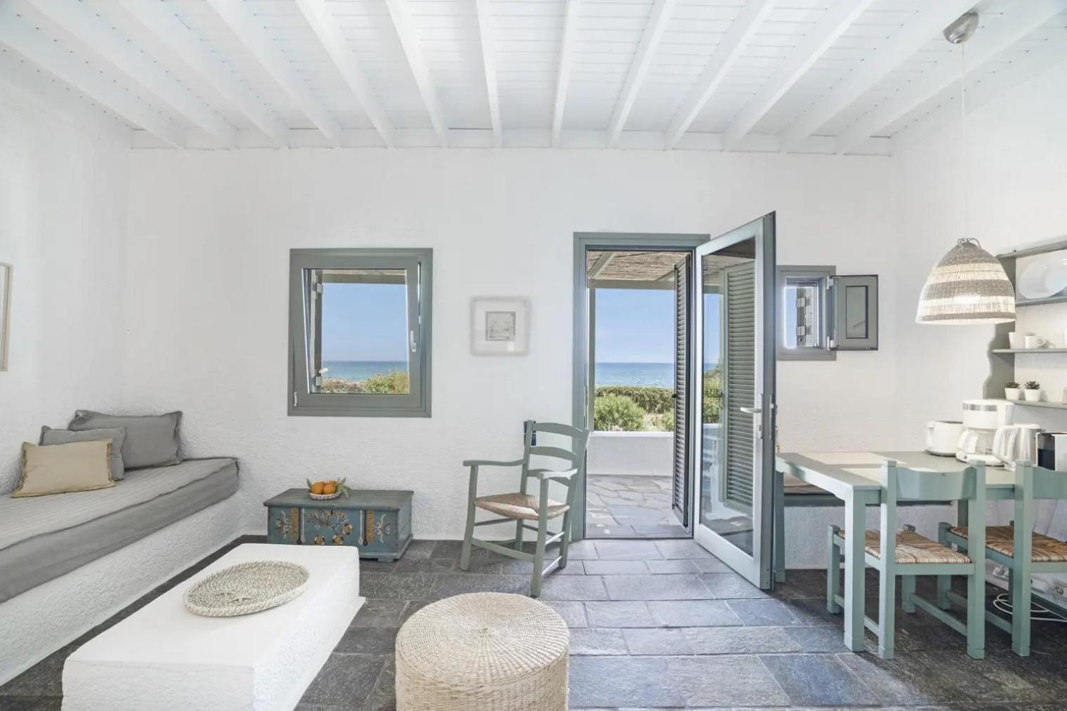 Niriides Resort Гитион Экстерьер фото