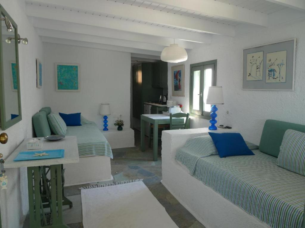 Niriides Resort Гитион Номер фото